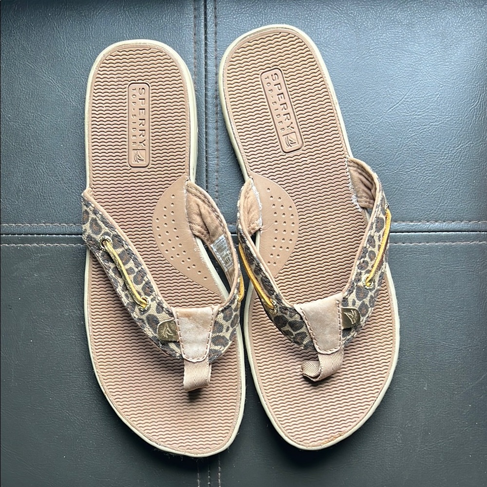 Sperry Top-Sider | Gold and Brown Animal Print Sandals Flip Flops Size 8.5